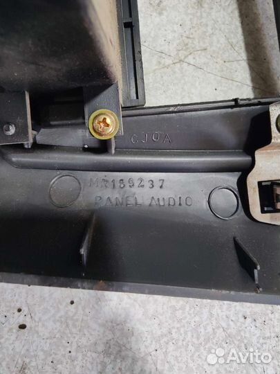 Рамка магнитолы mitsubishi lacner 7