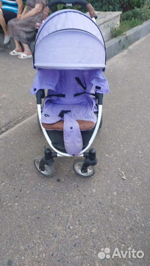 Прогулочная коляска