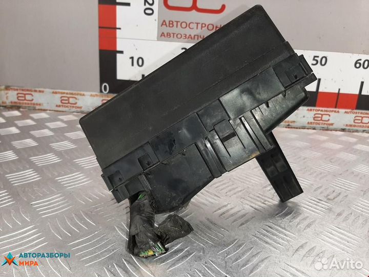 Блок реле Nissan Navara D22 рест. 2007 2438351E01