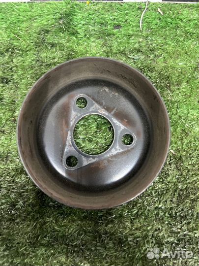 Шкив помпы Mazda 3 Bk 2.0 2003-2009