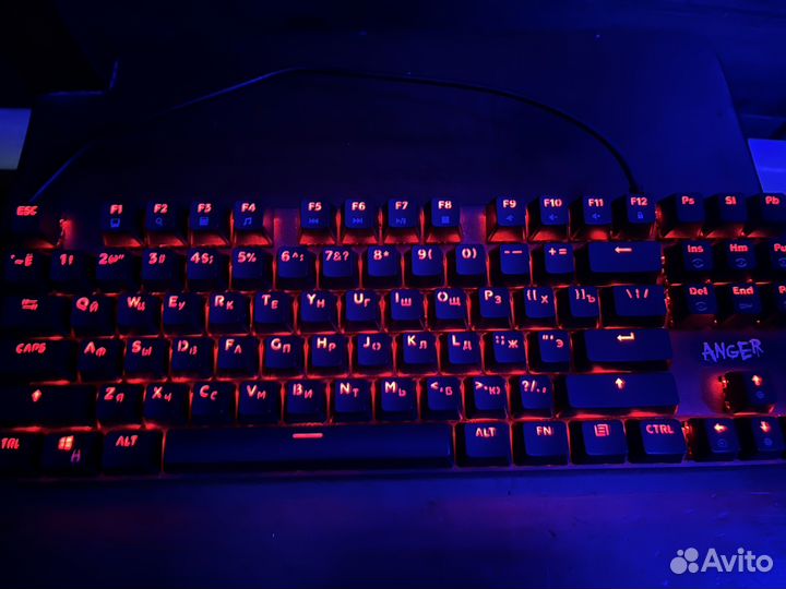 Игровая механическая клавиатура