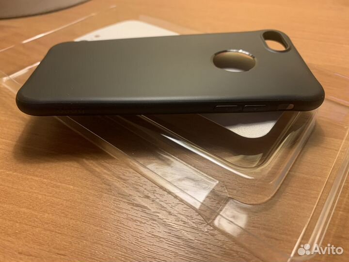 Чехол новый на iPhone 7