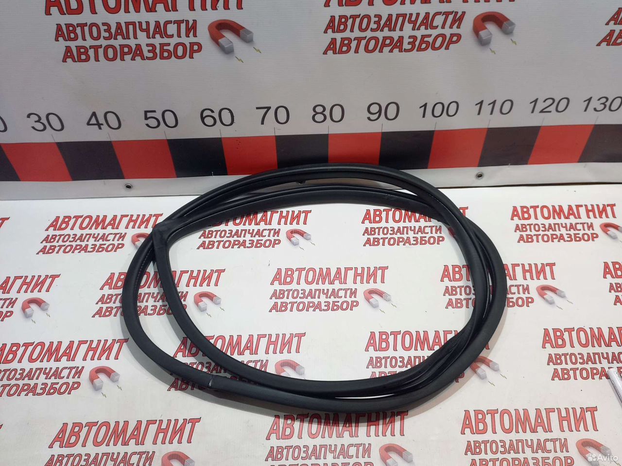 Уплотнитель двери задний правый Санта Фе 3 DM