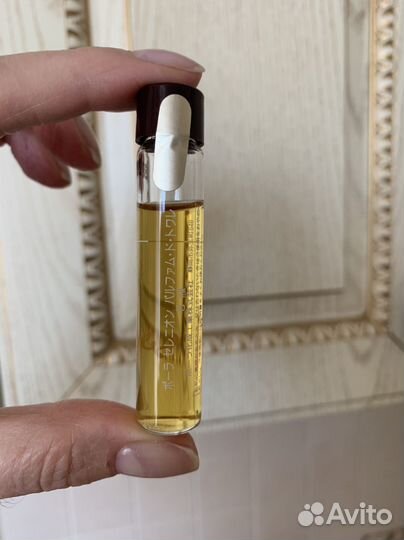 Парфюмериая вода и духи