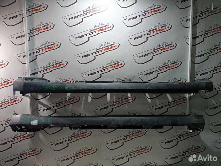 Порог пластик toyota harrier ASU60 ASU65 AVU65 ZSU