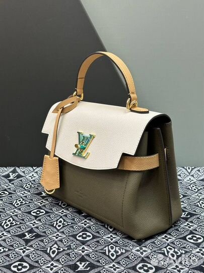 Сумка Louis Vuitton Lockme Ever BB