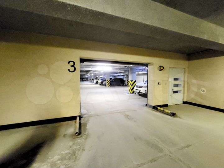 Машиноместо, 13 м²