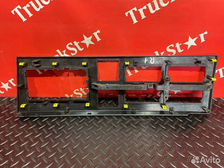 Рамка центральной консоли Renault T