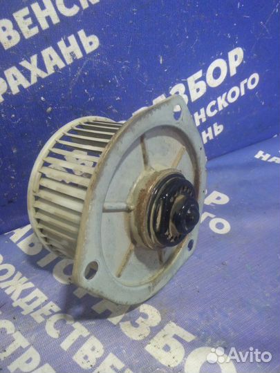 Моторчик печки Mitsubishi Pajero 3 внедорожник