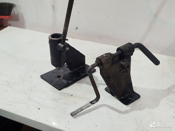 Для клёпки цепи