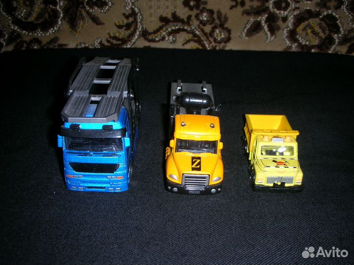 Машинки грузовики, металл, 3 шт