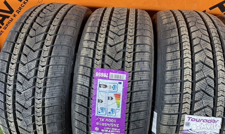 Tourador Winter Pro TSU1 245/45 R18 и 275/40 R18 31T