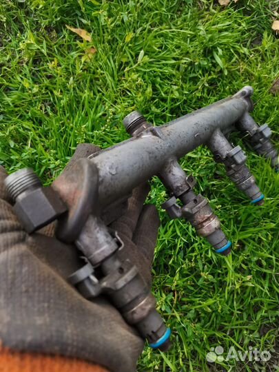 Топливная рампа Opel Vectra B/Vectra C Z22SE