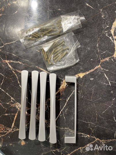 Мебельная ручка скоба 128