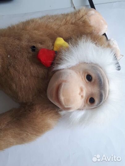 Обезьяна говорящая с датчиком движения