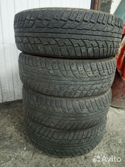 Kumho I'Zen RV Stud KC16 225/70 R16 107Q