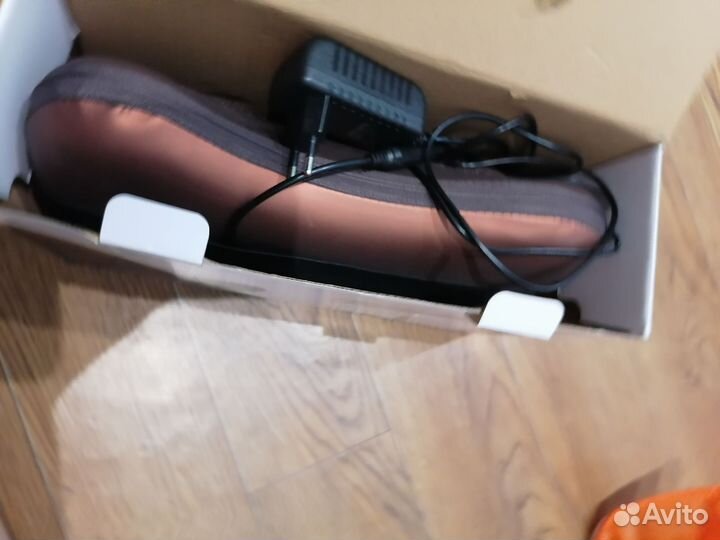 Массажер,массажная подушка