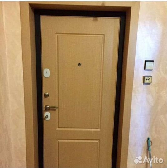 Двери входные металлические заводские 4405