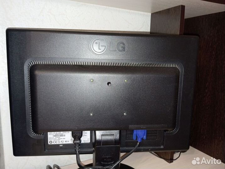 Монитор для компьютера LG