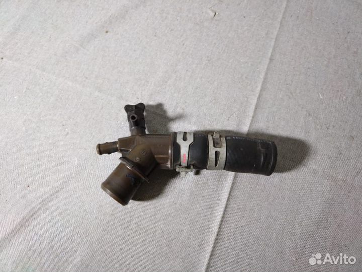 Патрубок системы охлаждения Toyota Camry 70