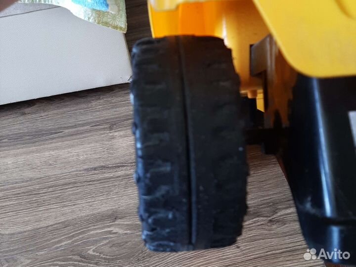 Машинка беговел