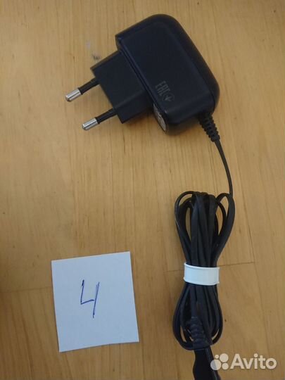 Оригинальные зарядные устройства от телефонов