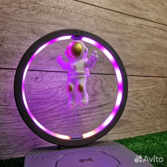 Светильник с блютуз колонкой