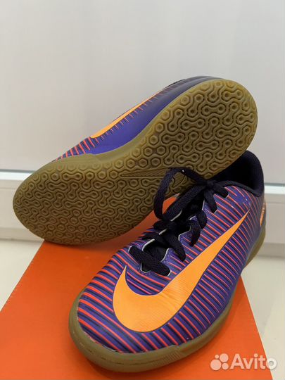 Футзалки nike