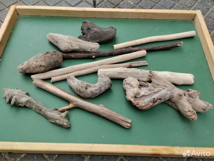 Декоративные ветки, коряги