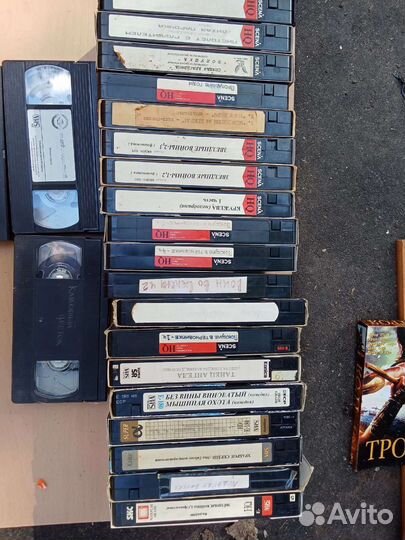 Видеокассеты