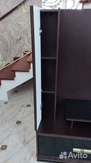 Подставка под телевизор
