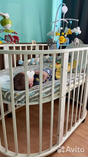 Кроватка с маятником детская круглая