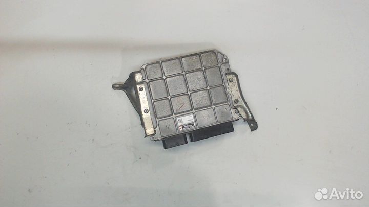 Блок управления двигателем Toyota Avensis 3, 2010