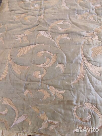 Покрывало на кровать стеганое