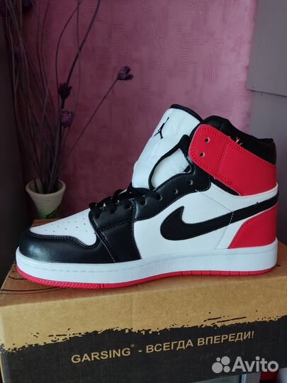 Кроссовки осенние Nike