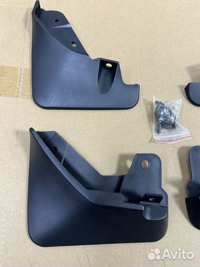 Брызговики Toyota yaris cross 2020-2024 4шт