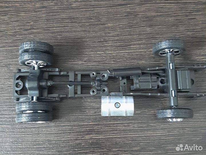 Шасси от модели грузовика 1:43