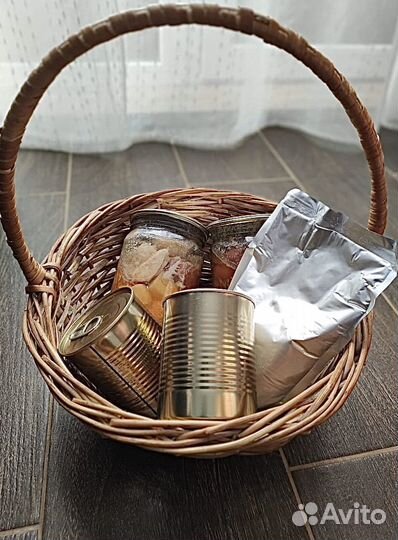 Продажа тушенки и каши