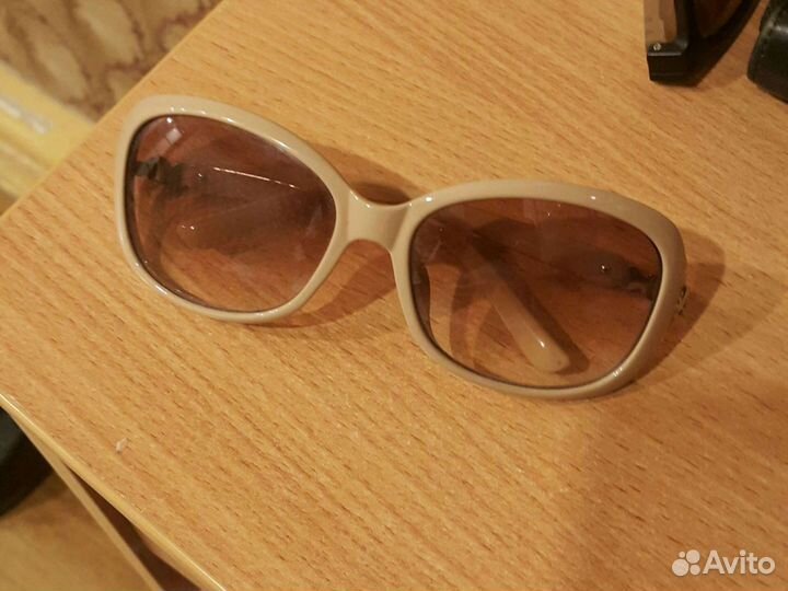 Солнцезащитные очки женские