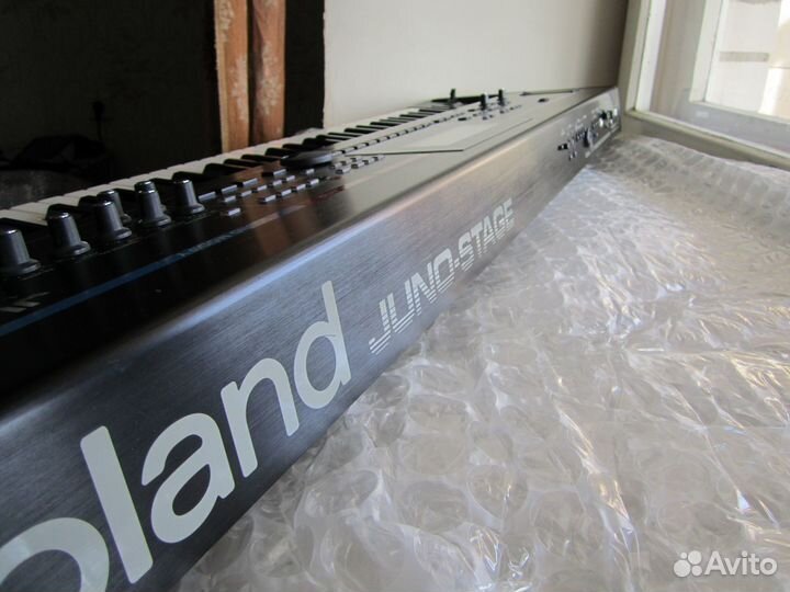 Roland Juno Stage 76 / Juno Gi