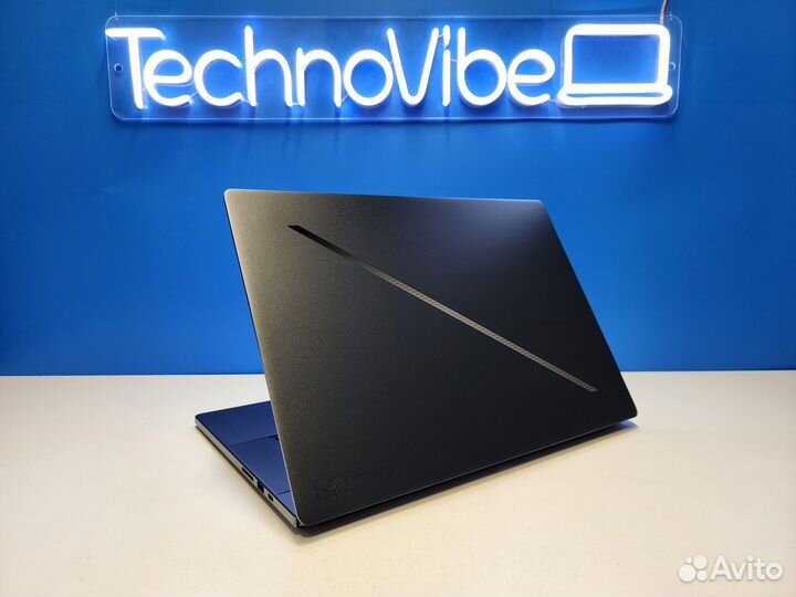 Asus ROG Zephyrus G16 GU605 2024 Ultra 9-185H oled