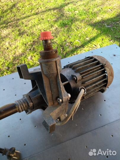 Насос для перекачки молока