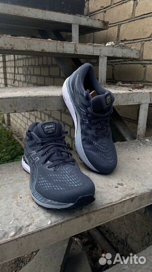 Asics GEL kayano 28 'carrier