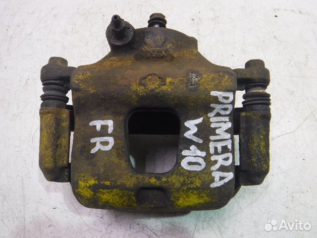 Суппорт передний правый Nissan Primera P10