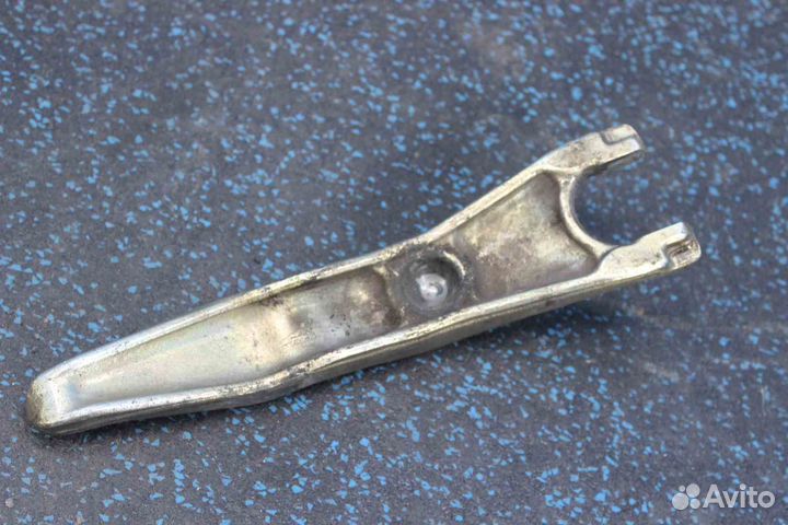 Вилка сцепления Mitsubishi Carisma (Мицубиси Кариз