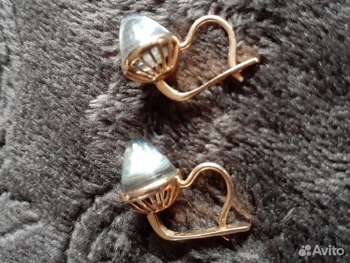 Серьги золотые с топазом