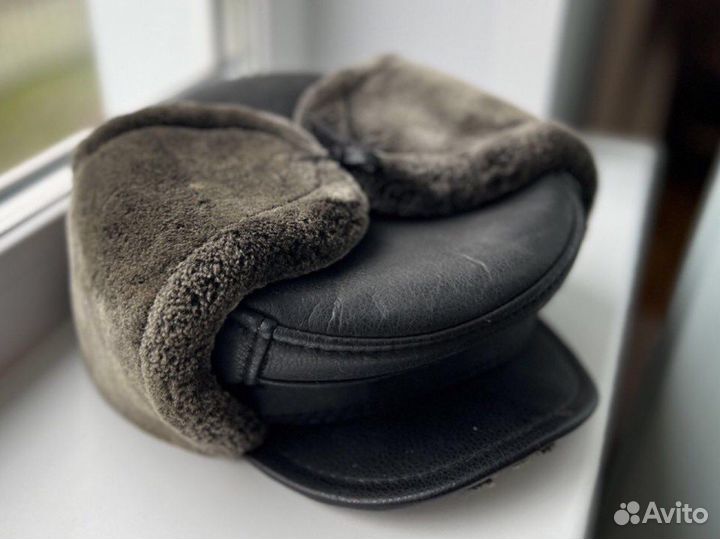 Меховая кожаная кепка