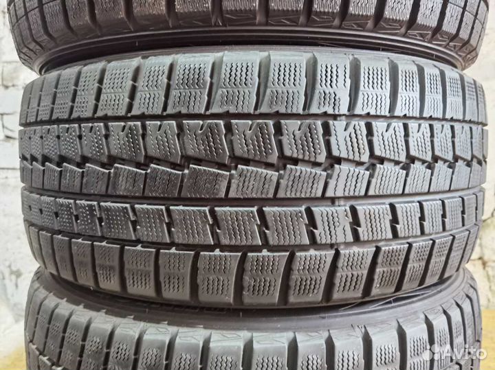 Dunlop Winter Maxx WM01 235/45 R17 101W