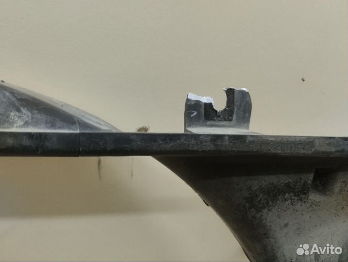 Диффузор вентилятора Mitsubishi Pajero/Montero 3 V