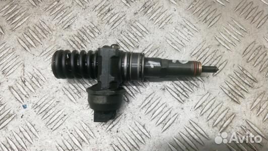 Форсунка дизельная audi A4 B7 (9DN10AL01)